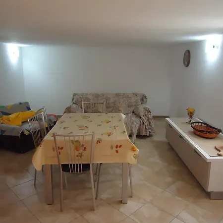 Salento Cecilia - Solo Settimane Intere Da Sabato A Sabato
